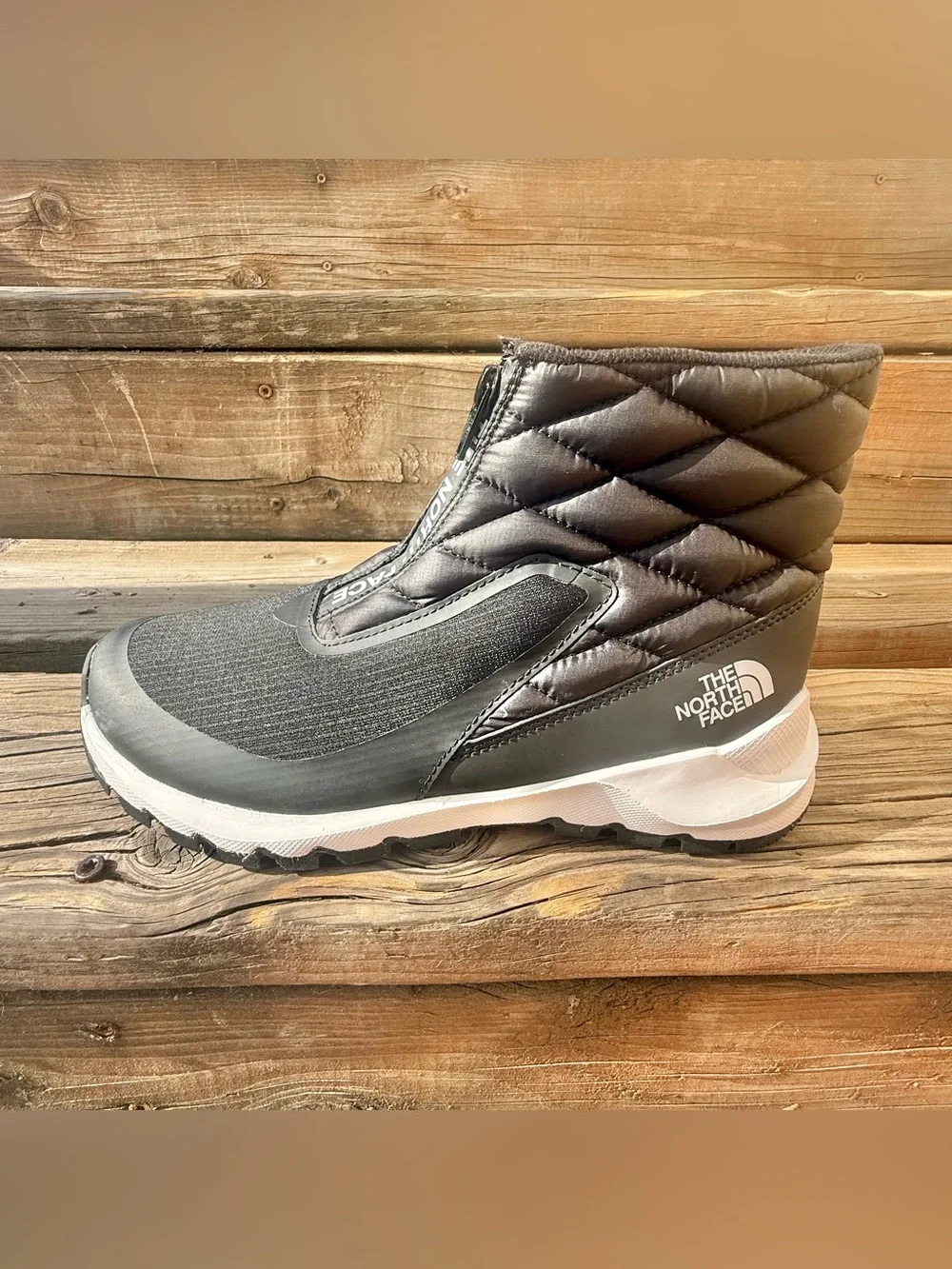 The North Face ThermoBall Eco Zip Black Winter Boots Women’s 8